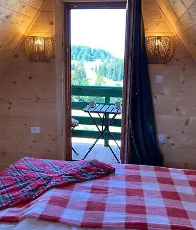 Tatil Evi Koliba Liska Sekulic